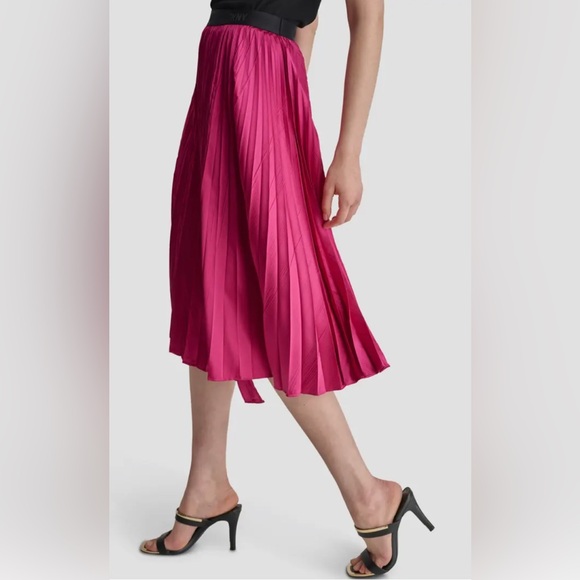 Dkny Dresses & Skirts - DKNY Pleated Midi Skirt (NWT)